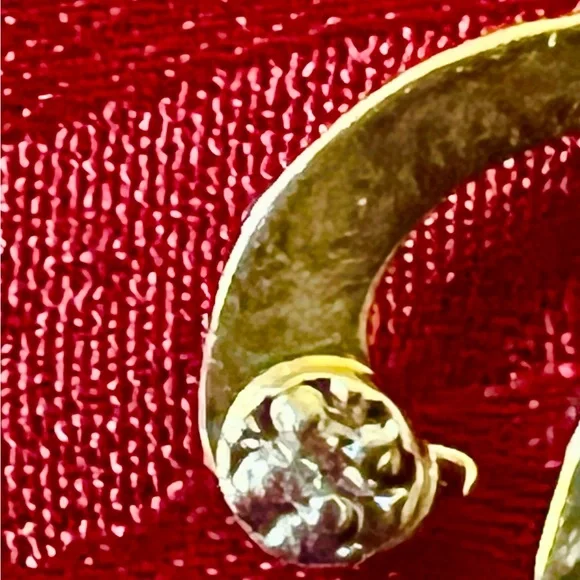 14K Yellow Gold D Initial Pendant with Diamond Accent - Picture 3 of 11